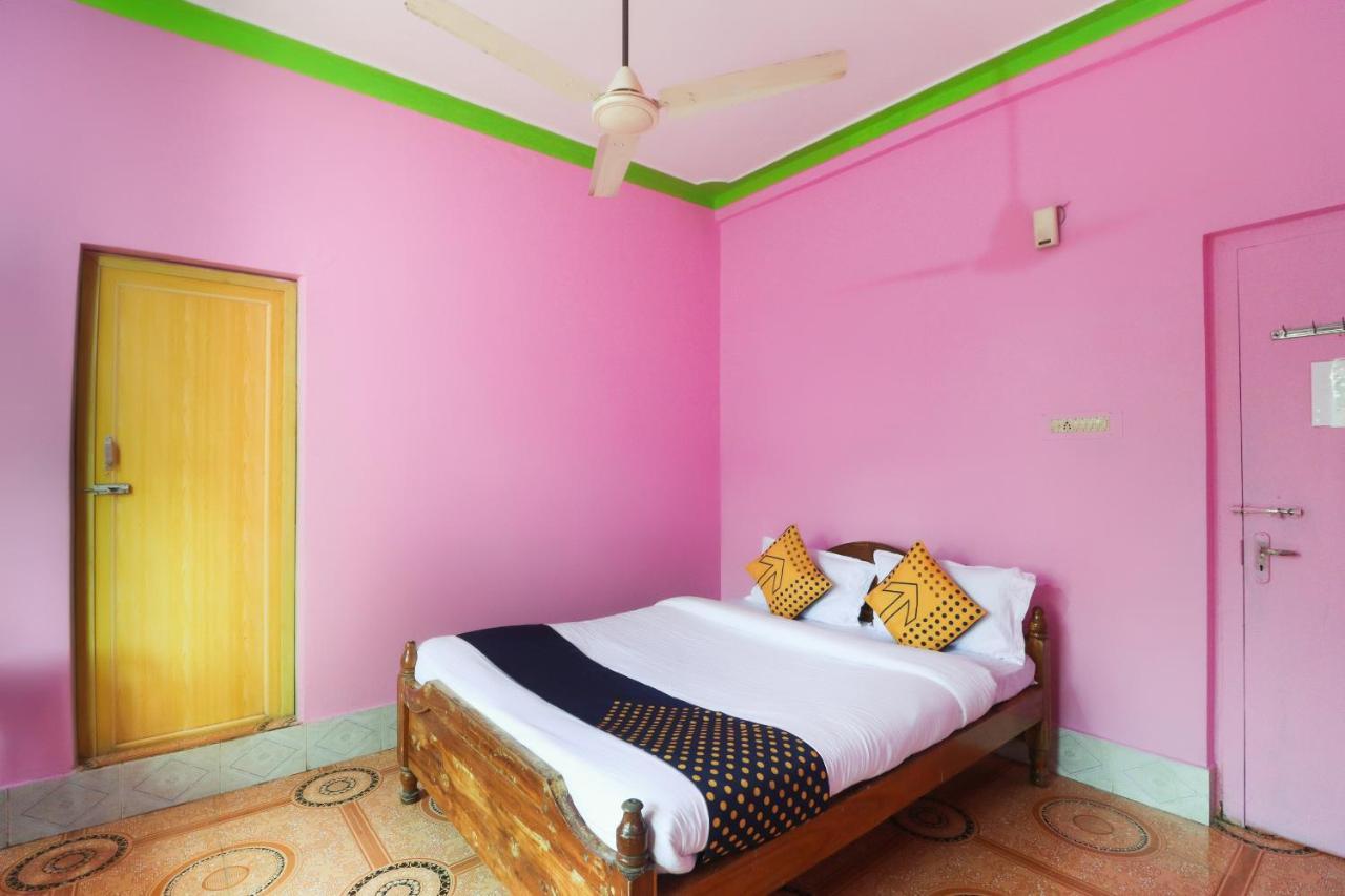 Spot On 65043 Hotel Kalinga Palace Kendrapara Buitenkant foto