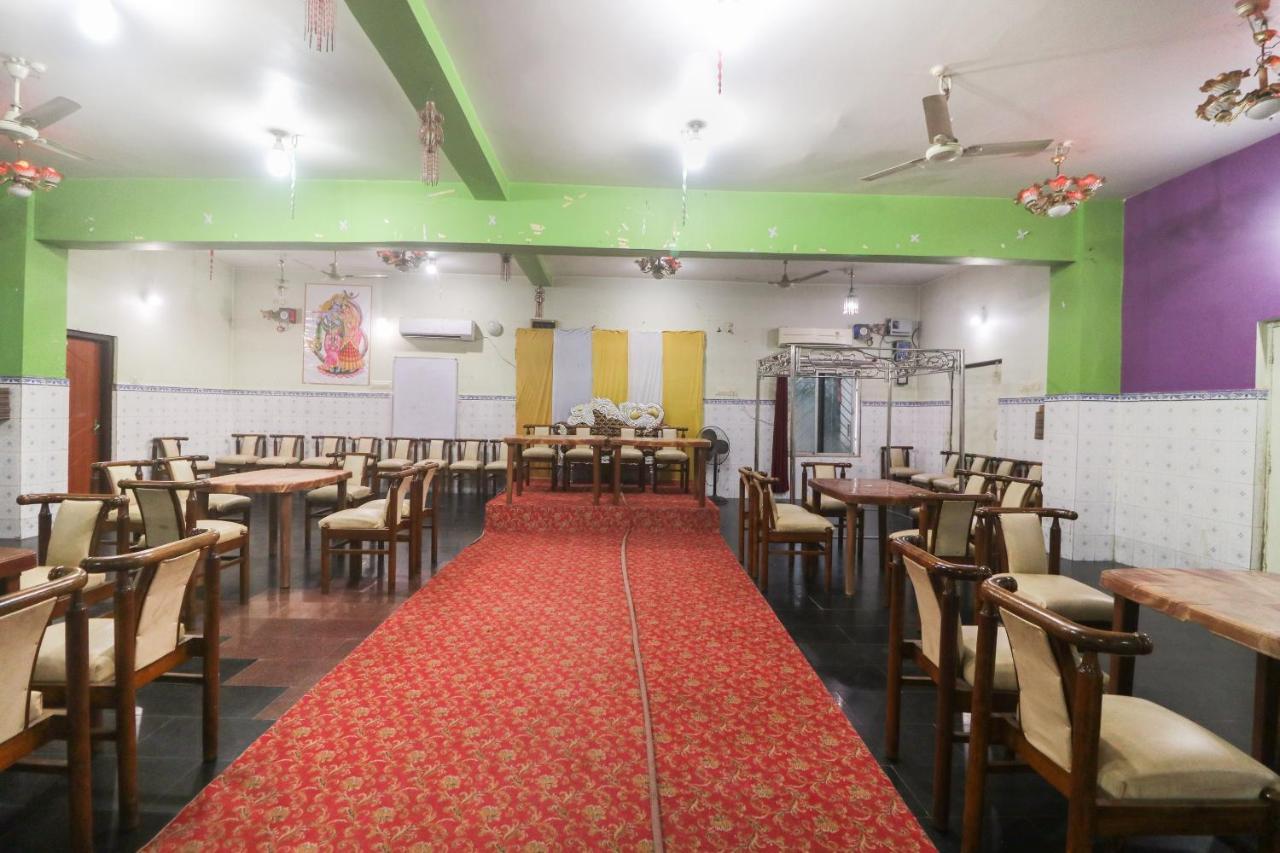 Spot On 65043 Hotel Kalinga Palace Kendrapara Buitenkant foto