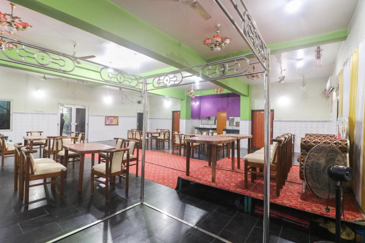 Spot On 65043 Hotel Kalinga Palace Kendrapara Buitenkant foto